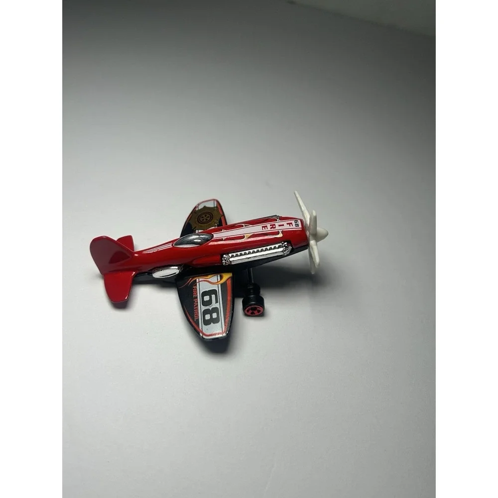 Hot Wheels C2719 Fire Patrol 68 Propeller Plane Die Cast Airplane Diecast 2003